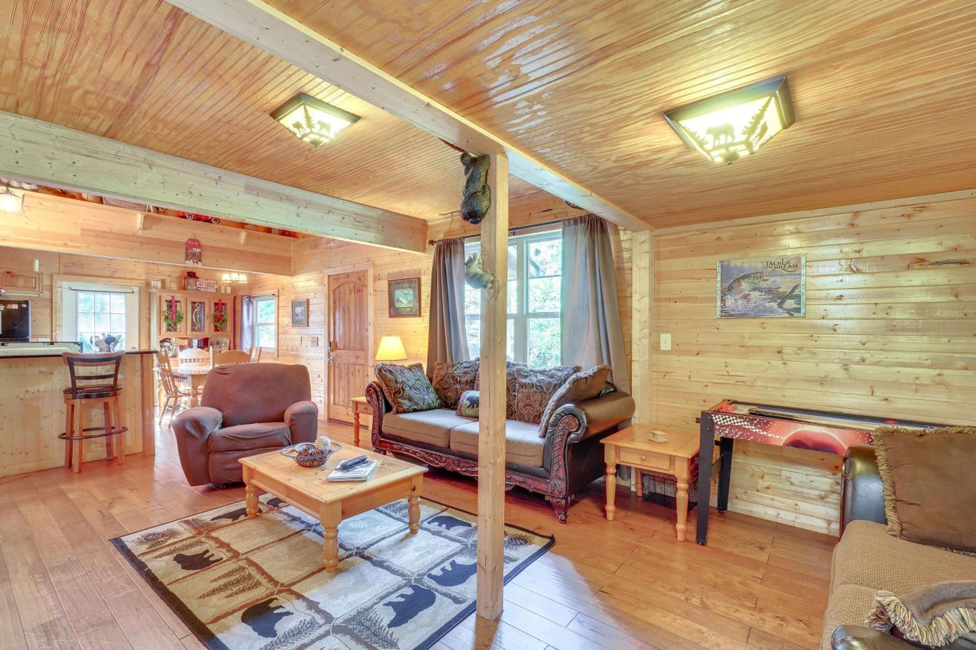 Just Fur Relaxin Sevierville Cabin With Hot Tub! Exteriör bild